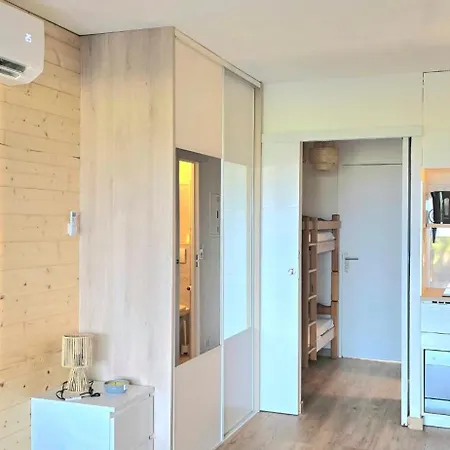 With Sea View Terrace And Shared Pool Apartamento