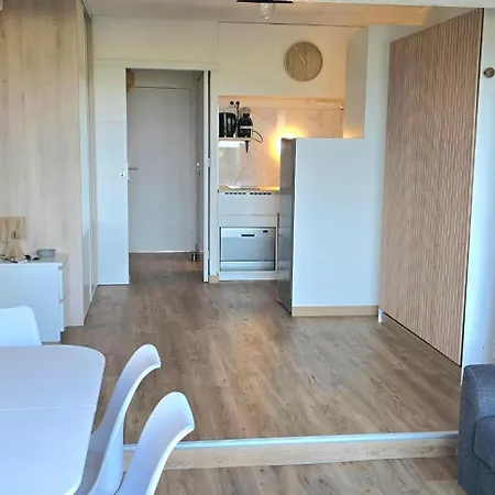 Appartement With Sea View Terrace And Shared Pool *